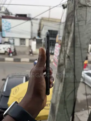 Apple iPhone 11 64 GB Black