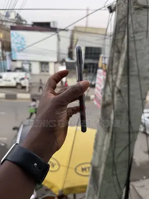 Apple iPhone 11 64 GB Black