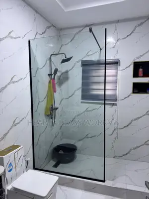 One Sided Fix Glass Partition With 10mm Tempered Glass Newly Installed