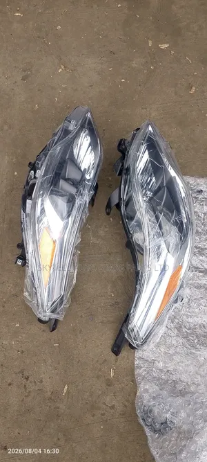 Set of Head Lamp for Toyota Avalon 2015