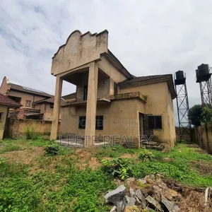 5bdrm Bungalow in Galadimawa for sale