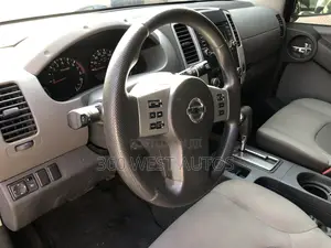 Nissan Xterra X 4dr SUV (4.0L 6cyl 5A) 2015 Black