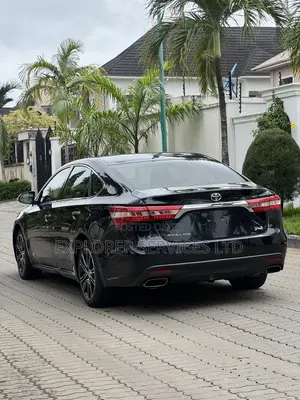 Toyota Avalon XLE Touring 4dr Sedan (3.5L 6cyl 6A) 2015 Black