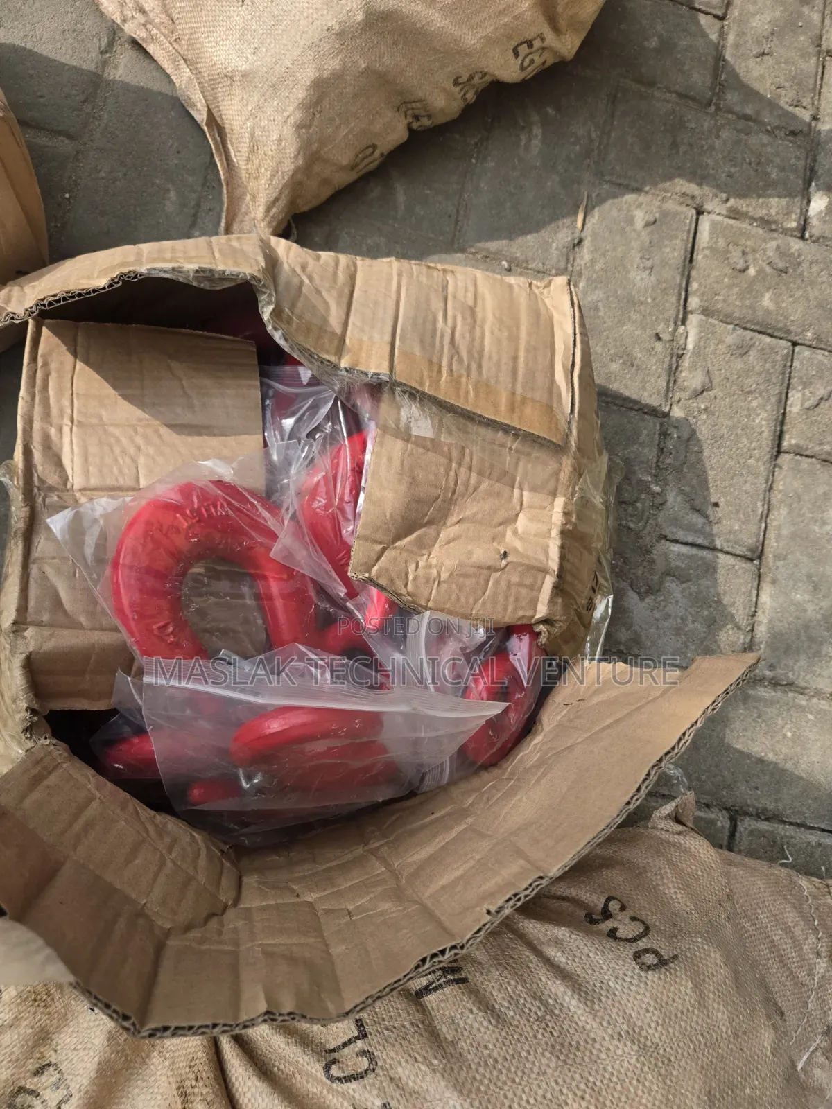 11 Tons Hooks All Size Available