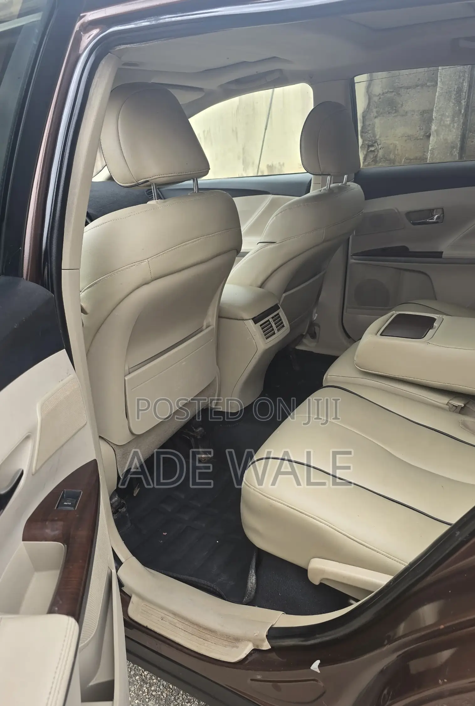 Toyota Venza V6 2010 Brown