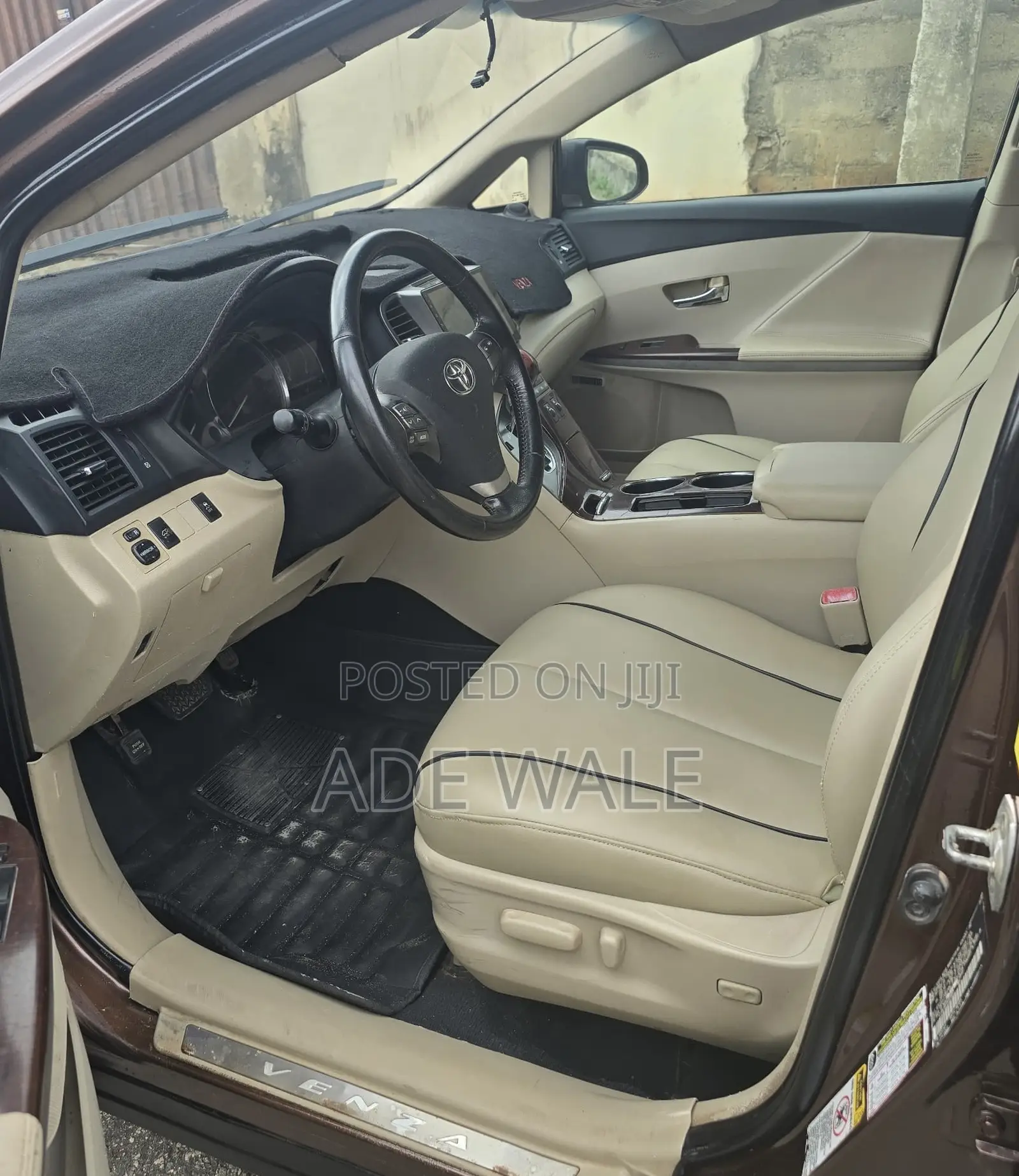Toyota Venza V6 2010 Brown