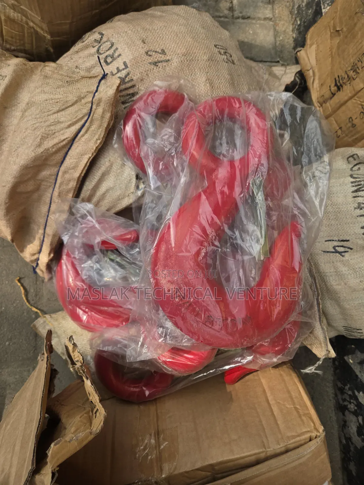 8 Tons Hook