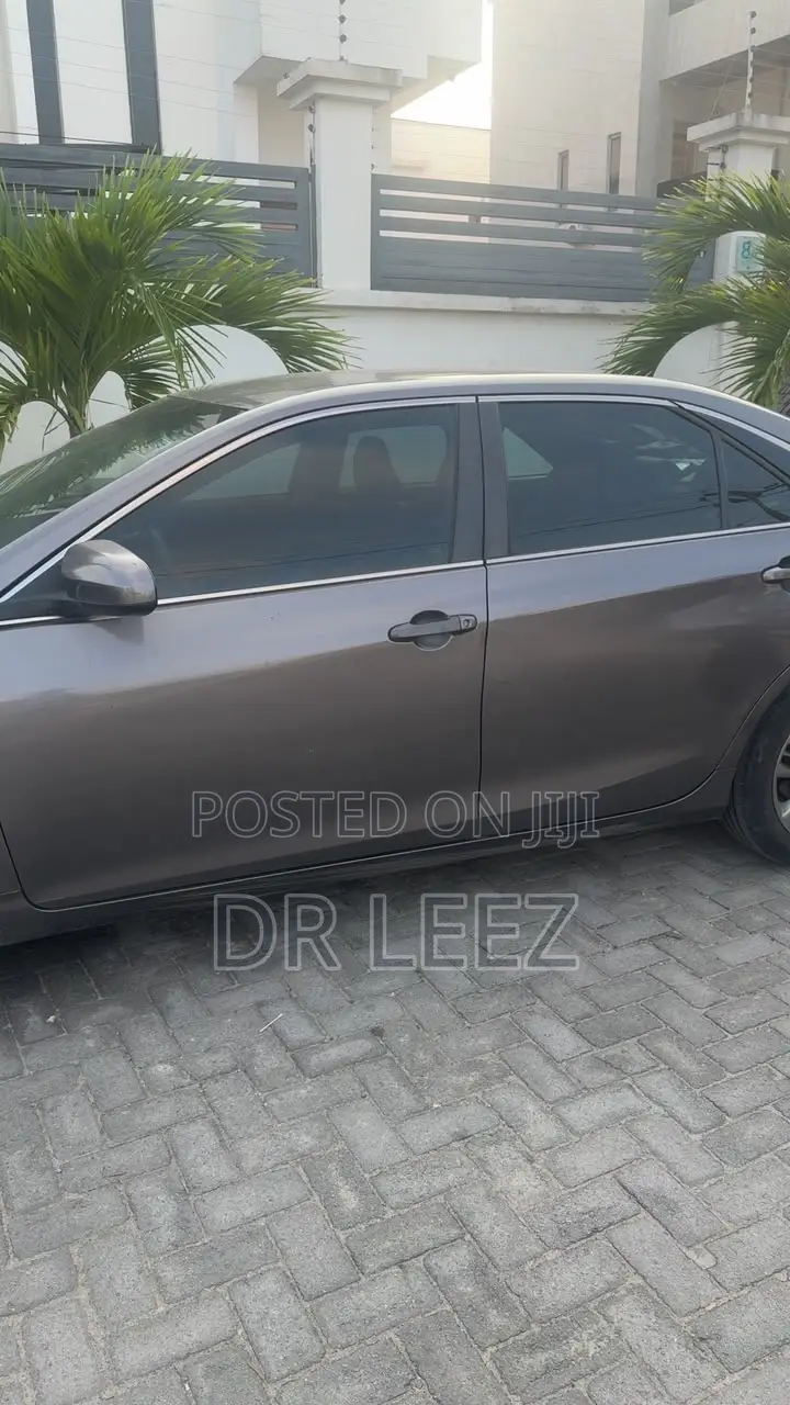 Toyota Camry 2017 Gray