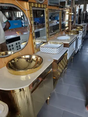Excutve Luxury Cabinet for Masters Bathroom