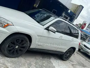 Mercedes-Benz GLK-Class 350 4MATIC 2010 White