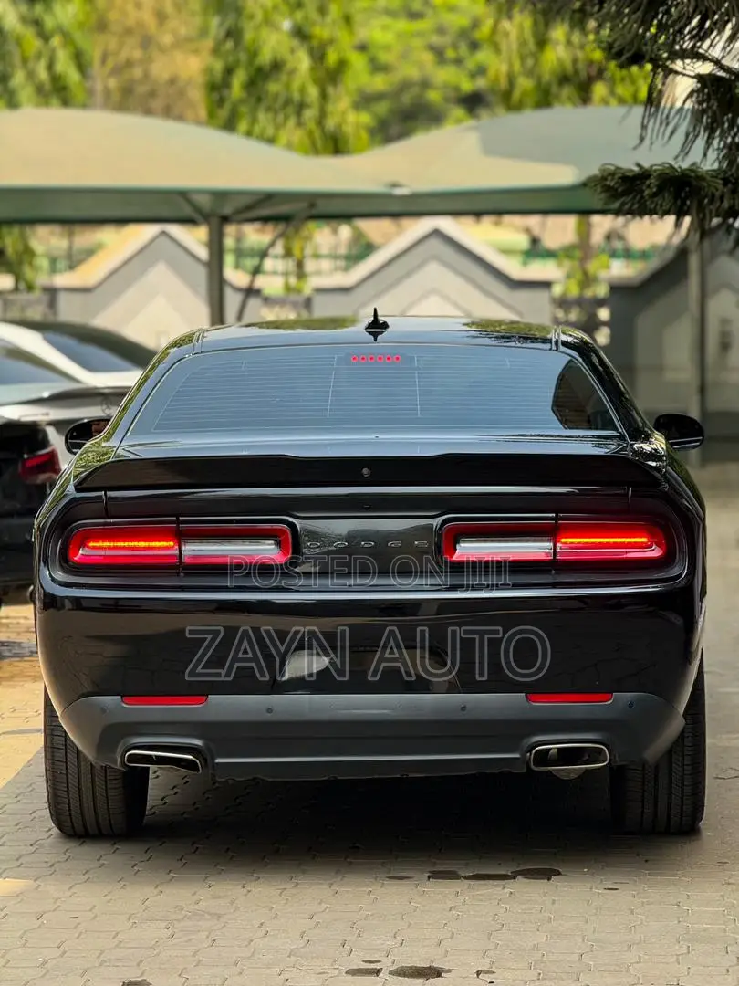 Dodge Challenger 2020 Black