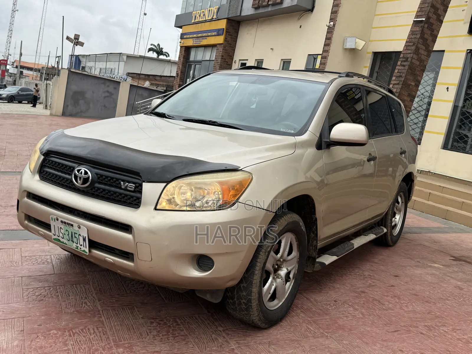 Toyota RAV4 2011 Gold