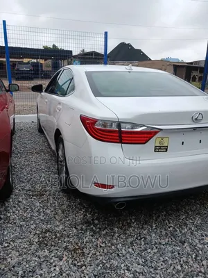 Lexus ES 350 FWD 2013 White