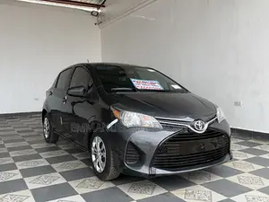 Toyota Yaris 2015 Gray
