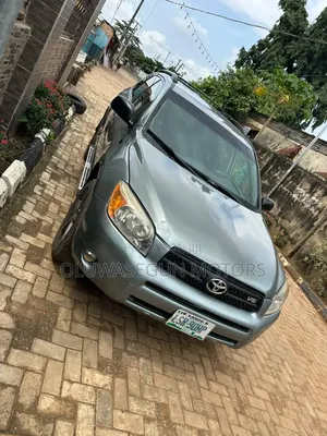 Toyota RAV4 2008 Green