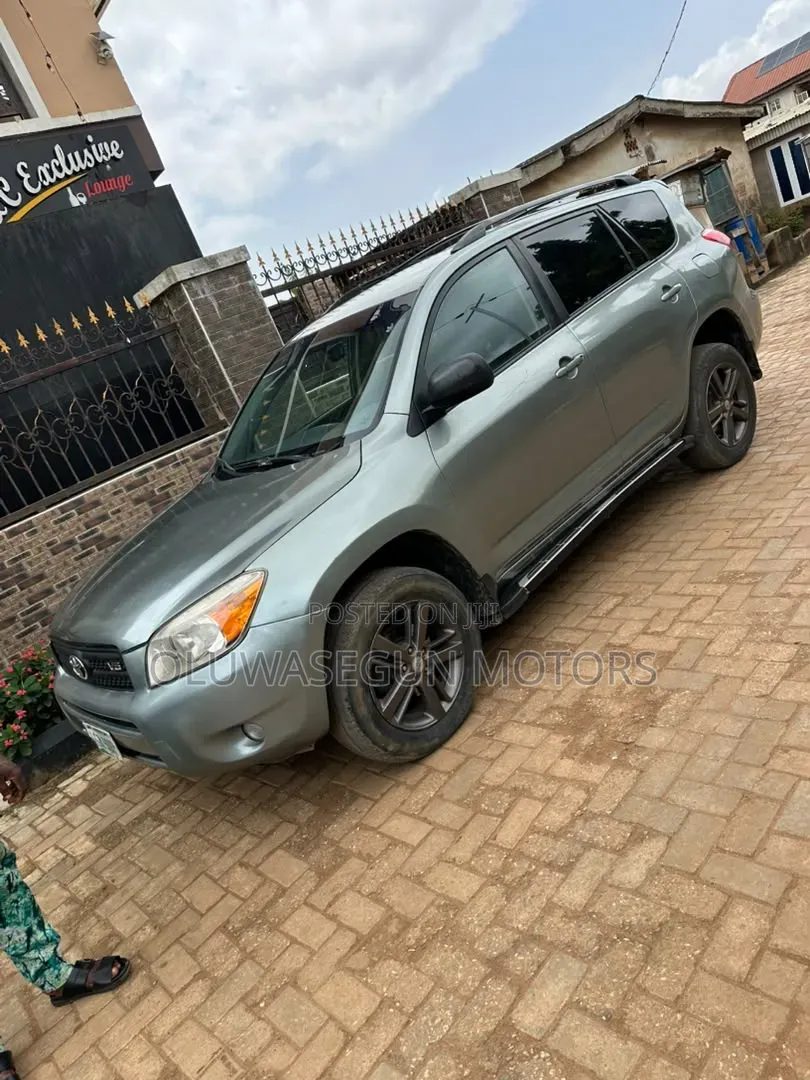 Toyota RAV4 2008 Green