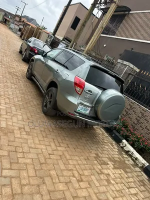 Toyota RAV4 2008 Green
