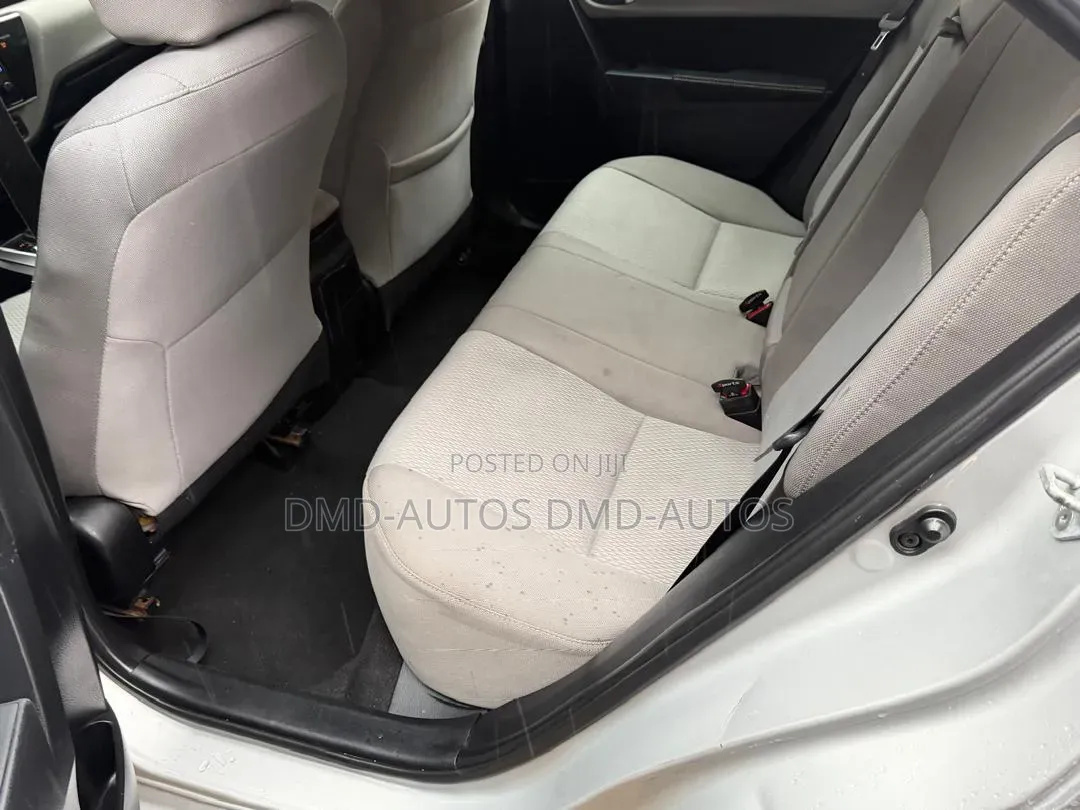 Toyota Corolla 2016 Silver