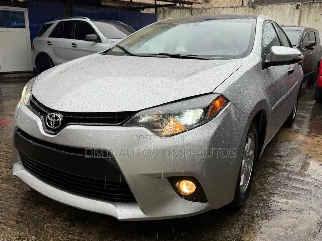 Toyota Corolla 2016 Silver