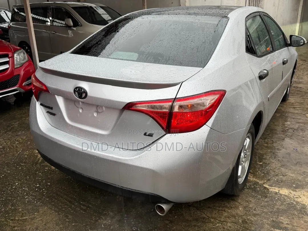 Toyota Corolla 2016 Silver