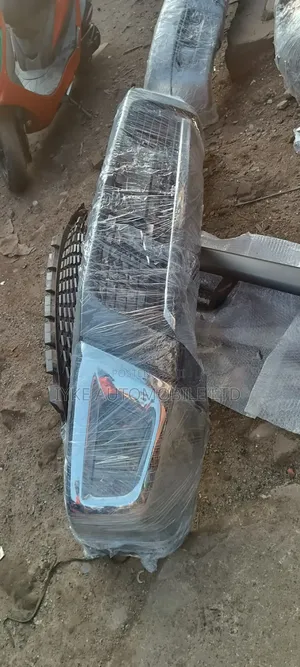 Hilux 2020 Iron Complete Front Bumper