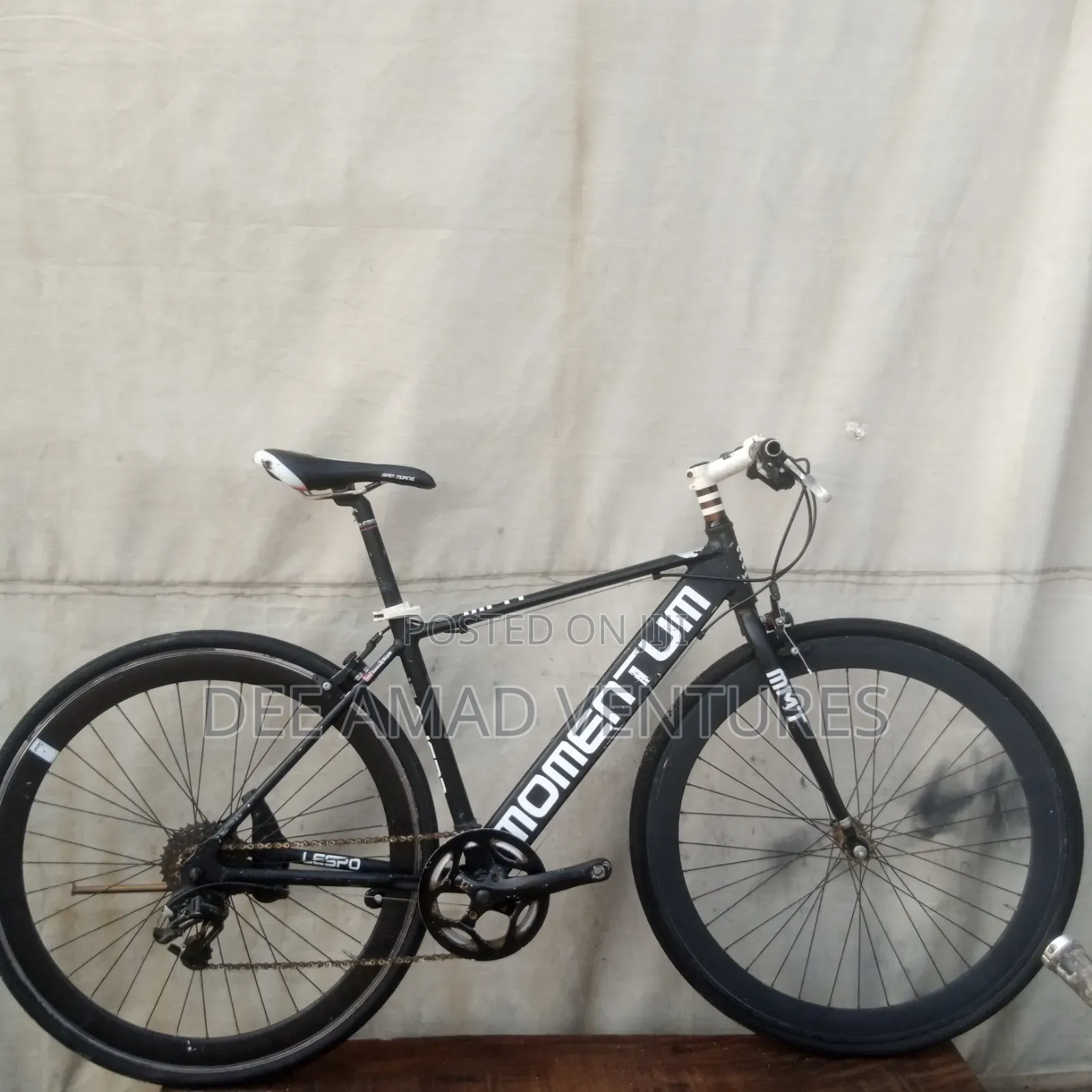 Momentum Road Bicycle
