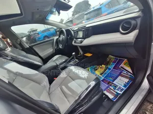 Toyota RAV4 2018 Silver