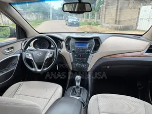 Hyundai Santa Fe 2014 Gold