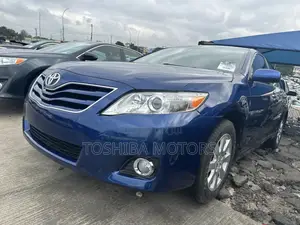 Toyota Camry 2011 Blue