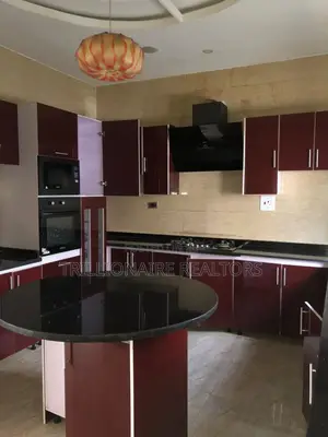 4bdrm Duplex in Oral Estate, Chevron for rent
