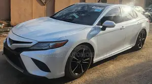 Toyota Camry 2019 White