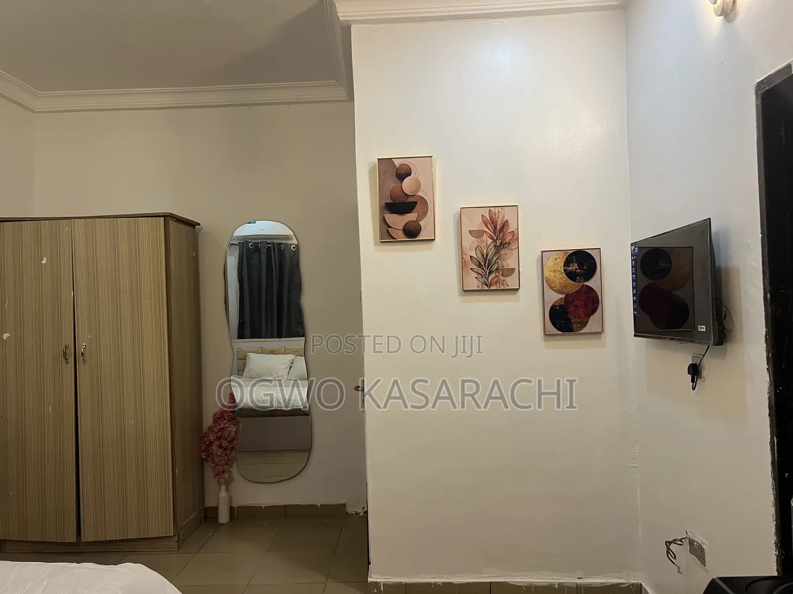Serviced Apartment