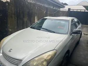 Lexus ES 2016 Off white