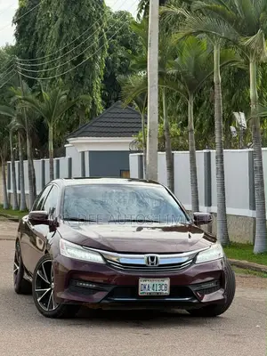 Honda Accord Touring 4dr Sedan FWD (3.5L 6cyl 6A) 2016 Maroon