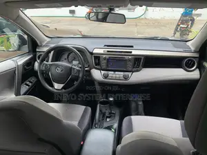 Toyota RAV4 XLE AWD (2.5L 4cyl 6A) 2013 Gray
