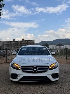 Mercedes-Benz E300 2017 White