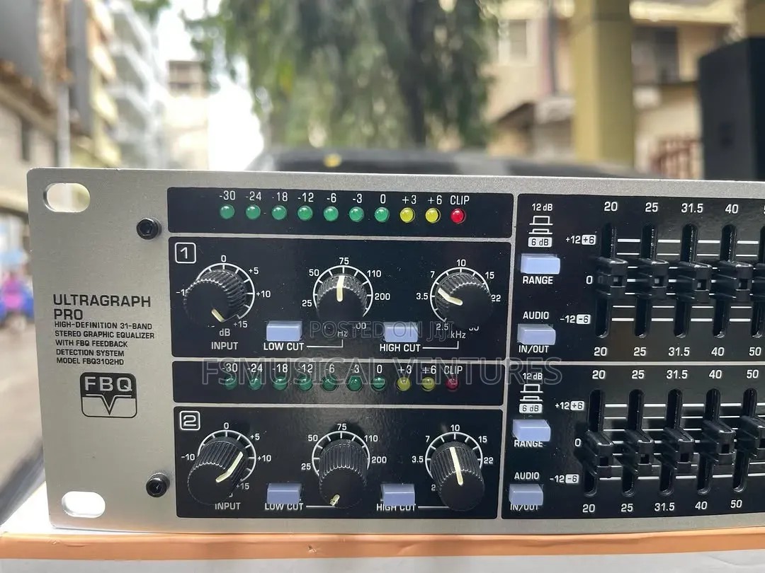 Behringer Ultragraph Pro Fbq3102hd Equalizer