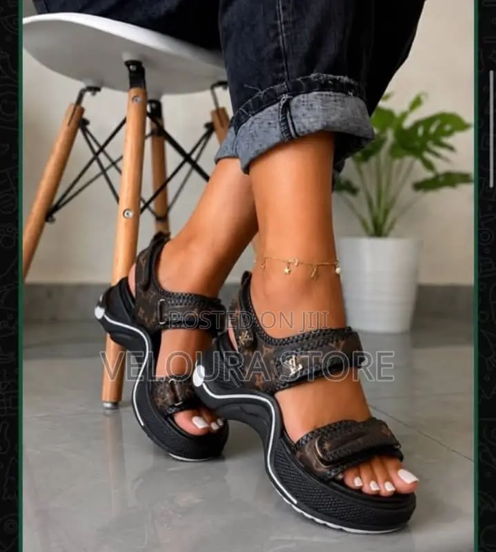 VELOURA Sandals
