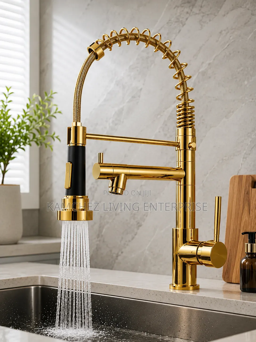 Luxury Gold Pull-Down Kitchen Faucet