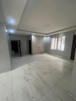 3bdrm Apartment in U3 Estate Lekki for rent