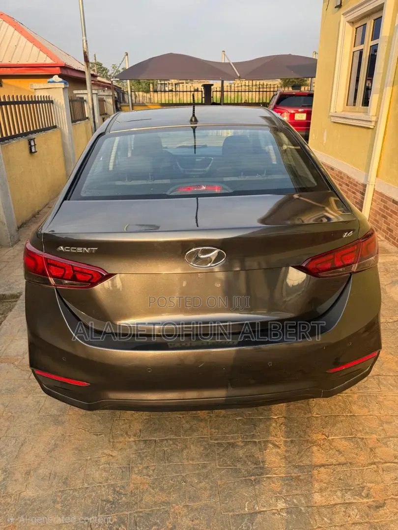 Hyundai Accent 2019 Gray