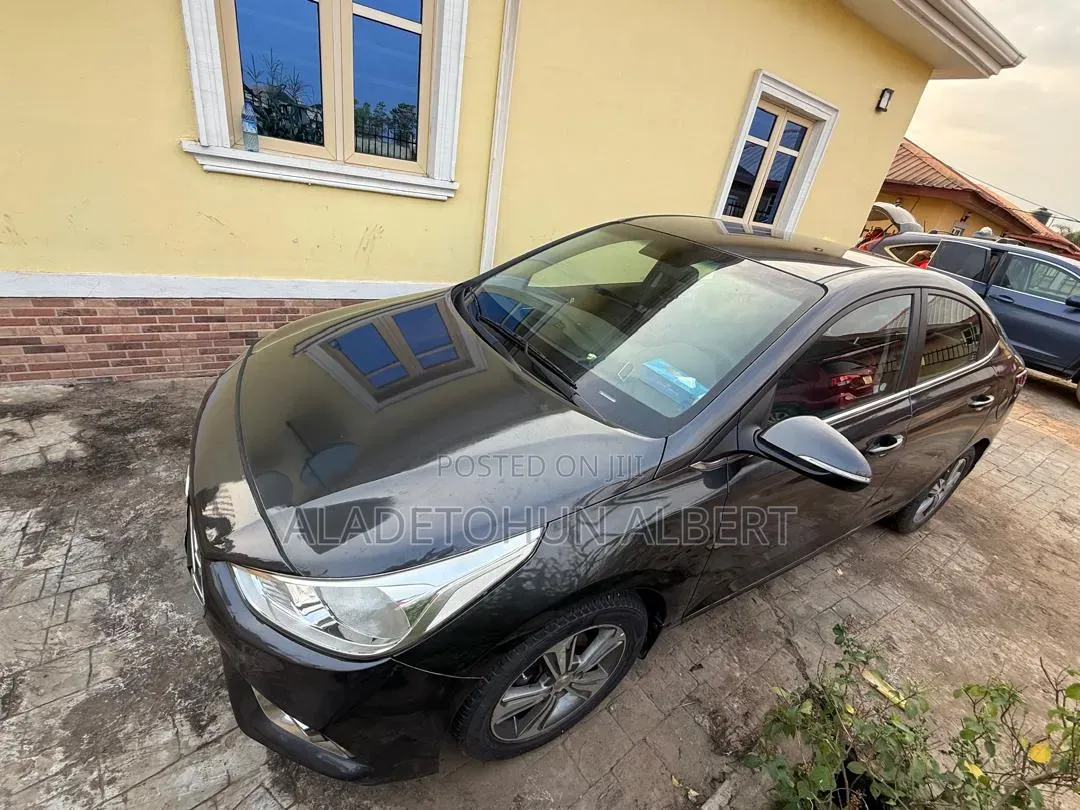 Hyundai Accent 2019 Gray