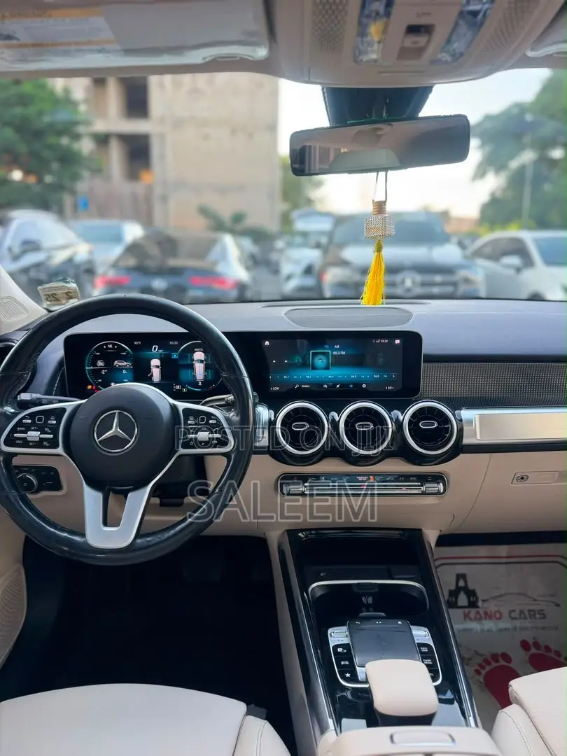 Mercedes-Benz GLB-Class 2020 White