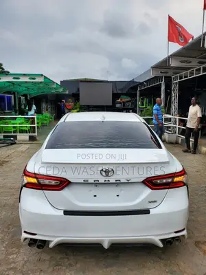 Toyota Camry XSE (2.5L 4cyl 8A) 2019 White