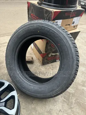 265/60/18 Dunlop Tyer Brand New One Original Tyer