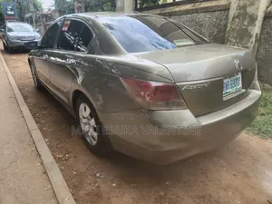 Honda Accord 2008 Gold