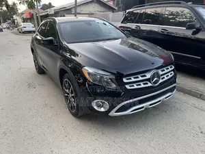 Mercedes-Benz GLA 250 2017 Black