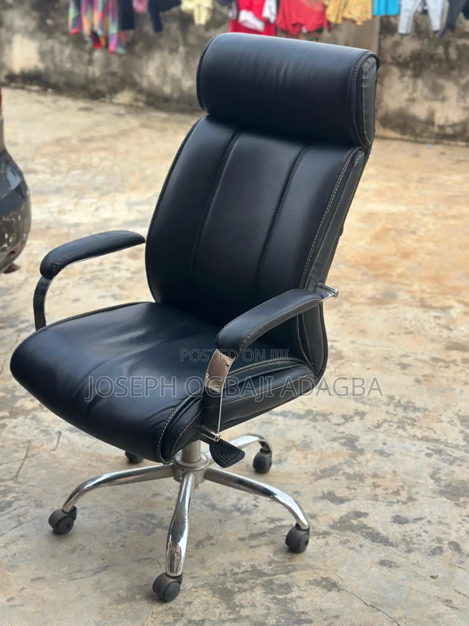 Executive Leather Swivel Office Chair