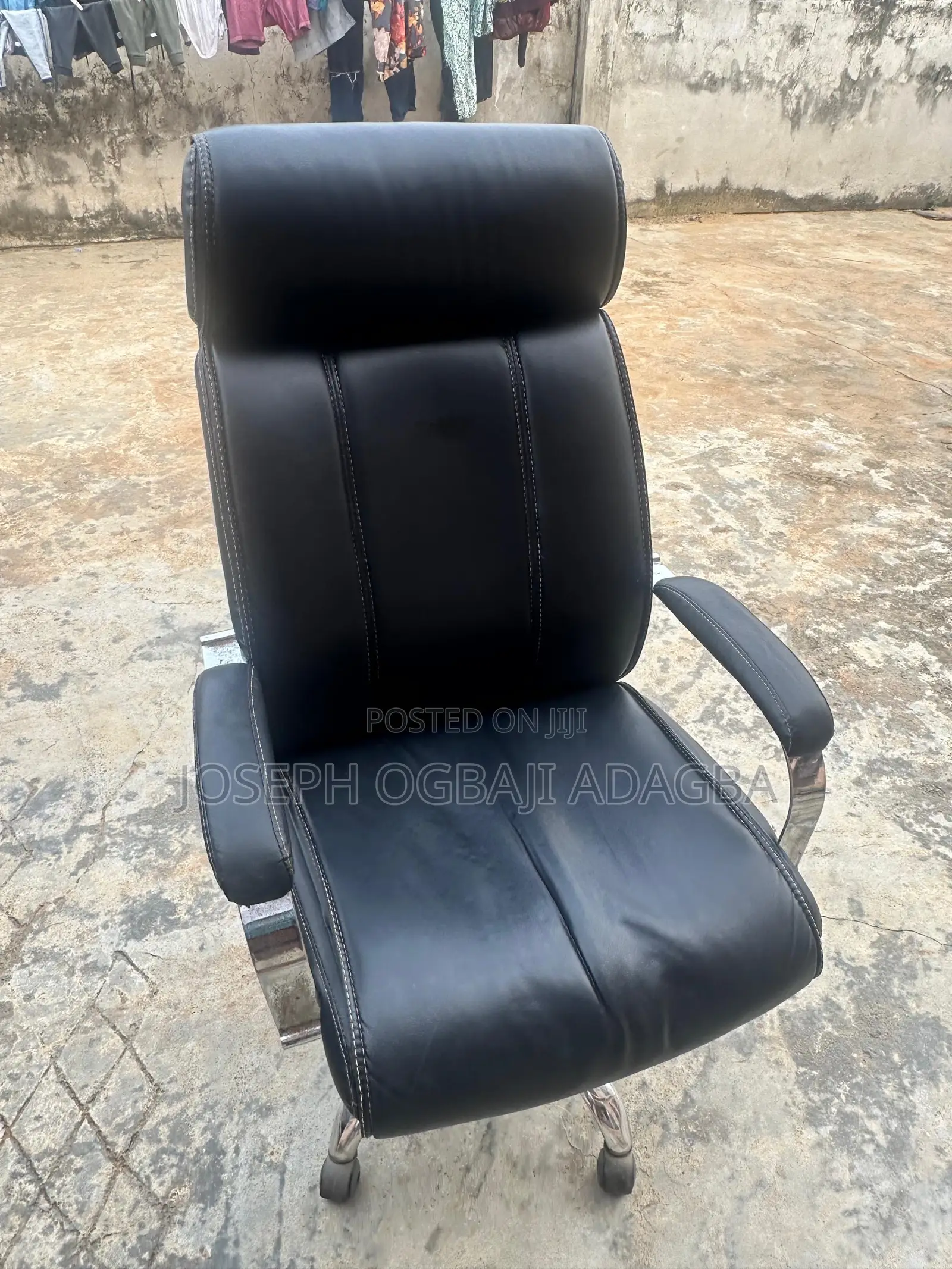 Executive Leather Swivel Office Chair