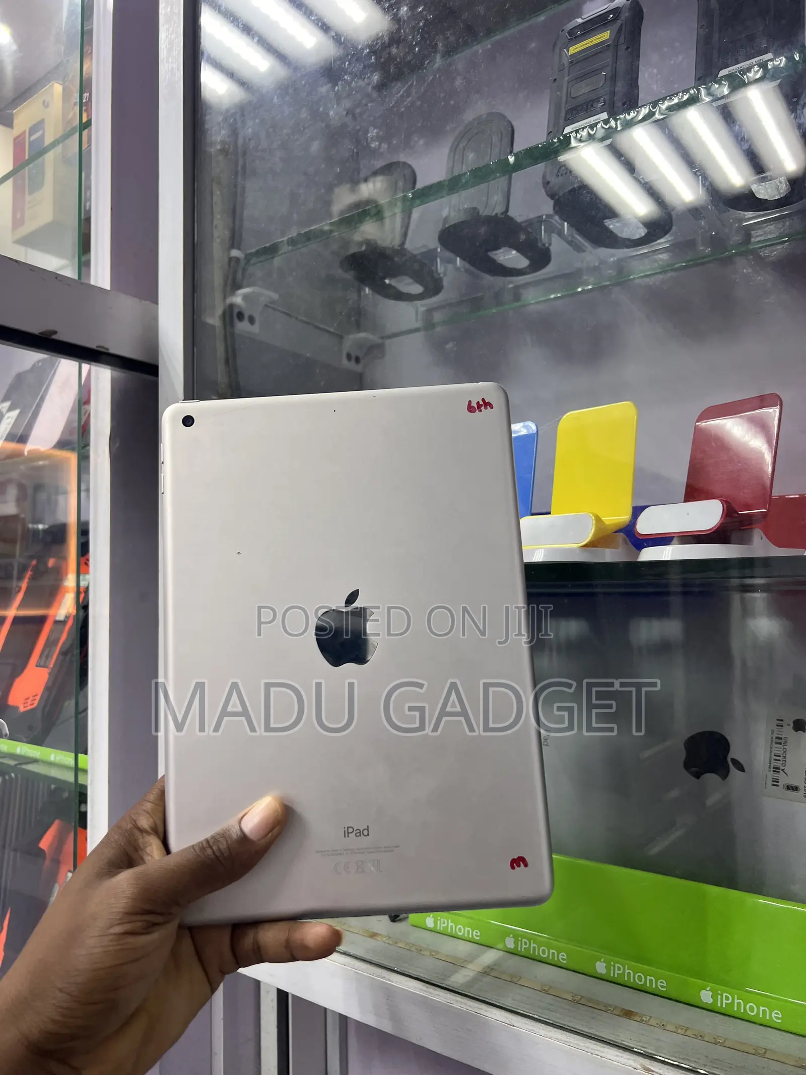 Apple iPad 9.7 32 GB White